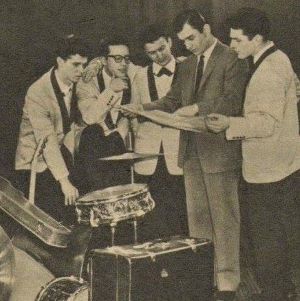 ALPAY VE ARKADAŞLARI