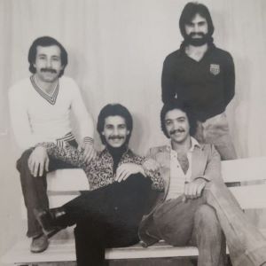 DELİKANLILAR
